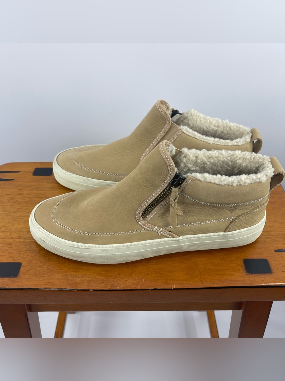 Sperry Women's Crest Lug Side Zip Cozy Beige Leather Sneakers Size 11